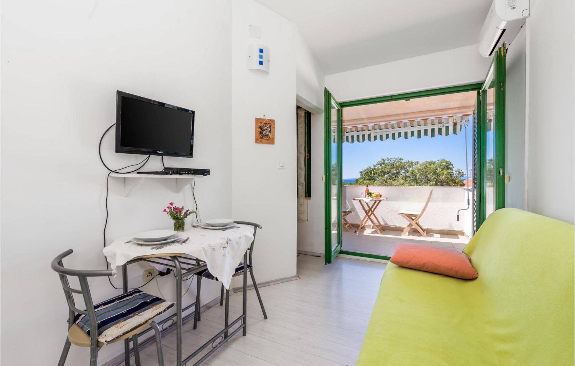 Beautiful Apartment In Potocnica With Wifi Borovici ภายนอก รูปภาพ