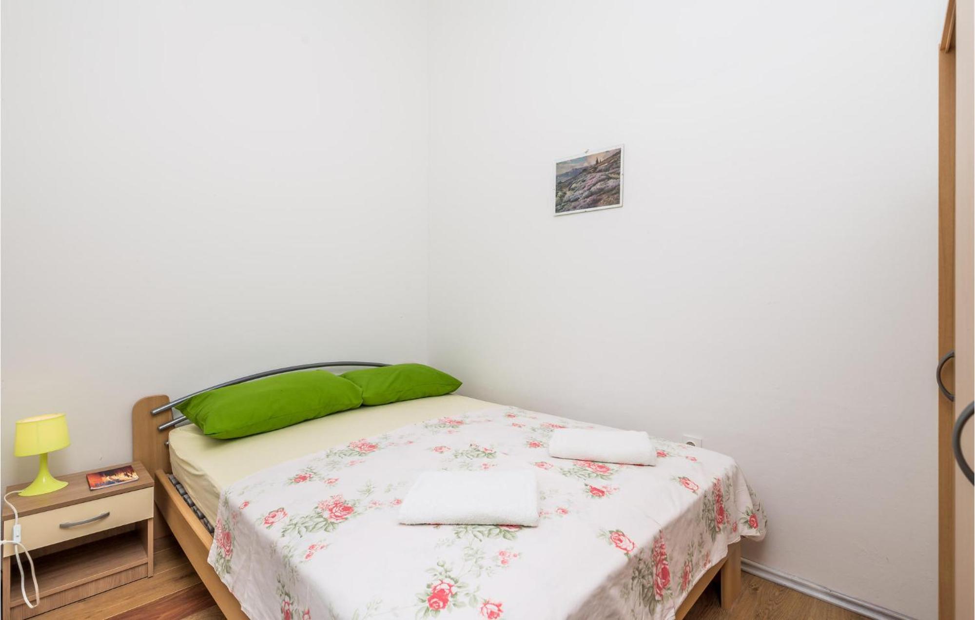 Beautiful Apartment In Potocnica With Wifi Borovici ภายนอก รูปภาพ