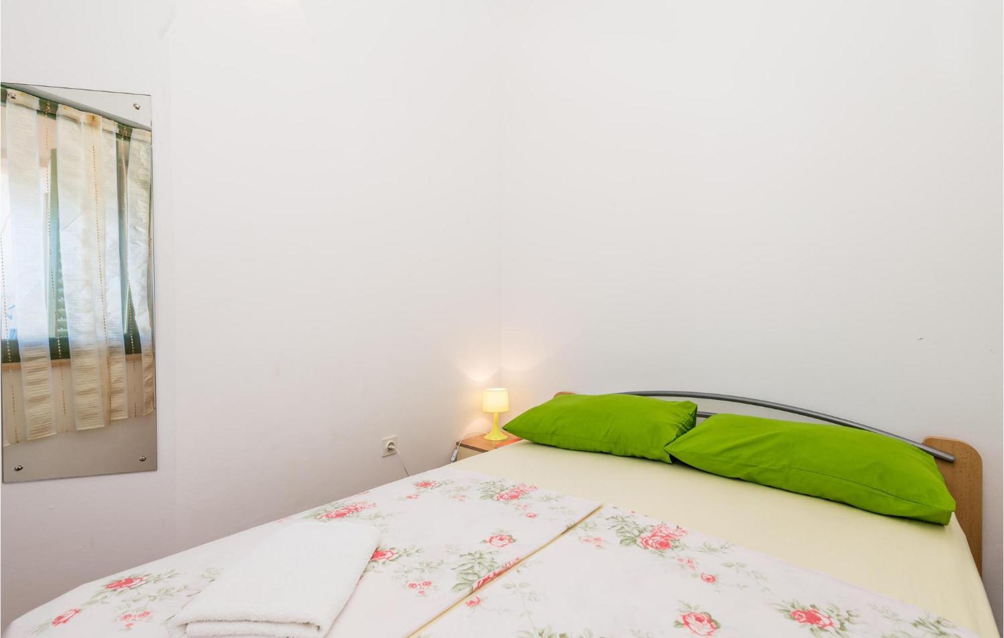 Beautiful Apartment In Potocnica With Wifi Borovici ภายนอก รูปภาพ